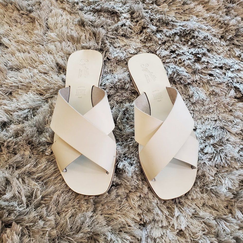 Seychelles Total Relaxation Slip On Sandal in White Leather Size 8.5
